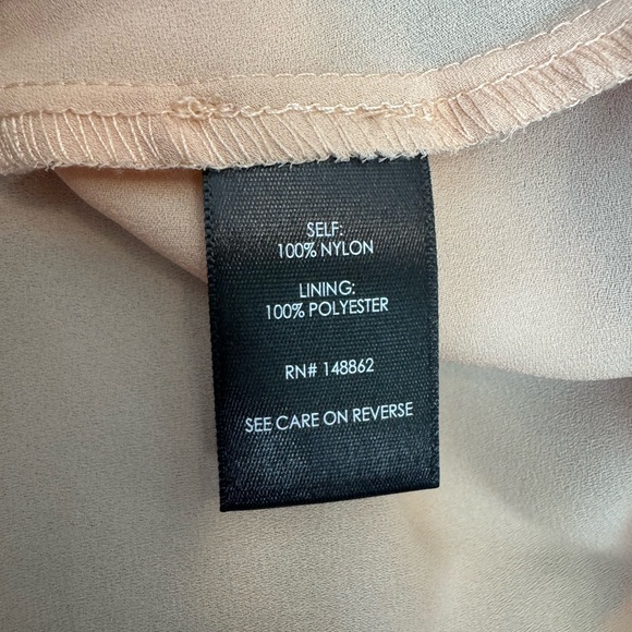 Torrid Sophie Size 1 Black & Nude Lace Tank Top Adjustable Straps - Picture 3 of 5